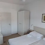 Apartment Dora, With A Beautiful View Of The Bay, Near The Sea And Center *