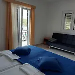 Apartment Dora, With A Beautiful View Of The Bay, Near The Sea And Center *