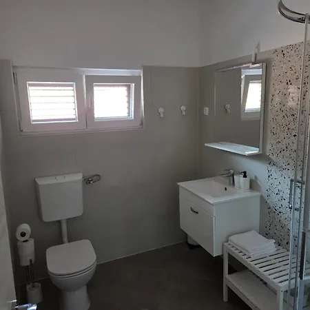 Apartment Dora, With A Beautiful View Of The Bay, Near The Sea And Center Vrboska